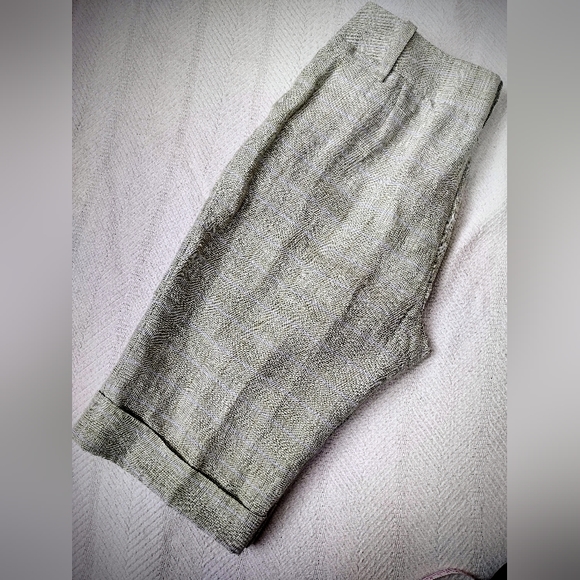 EUC Faconnable Green Cuffed Linen Shorts w/ Rayon Lining, Women's Size 10 - Picture 2 of 7